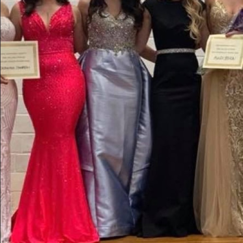 Prom / Pageant - Picture 3 of 3